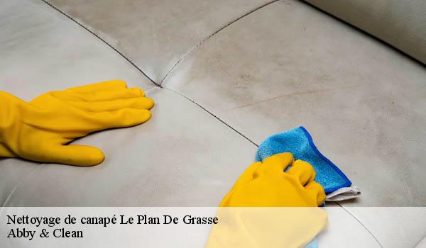 Nettoyage de canapé le-plan-de-grasse-06130 Abby & Clean